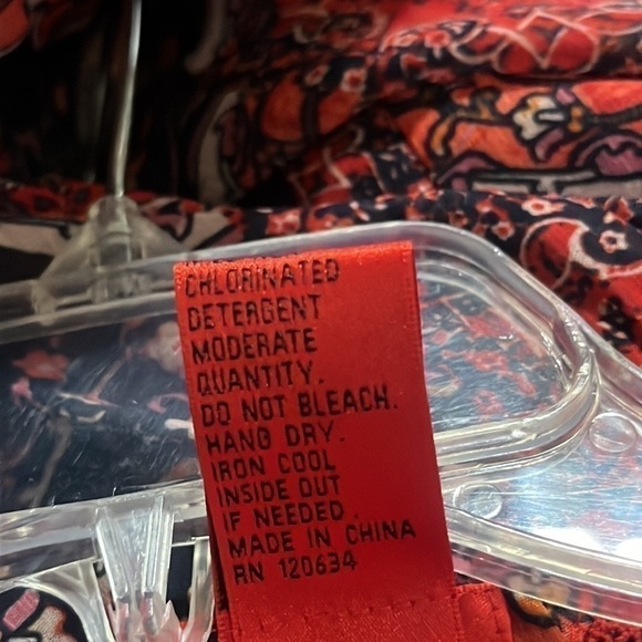 V CRISTINE BOHO STYLE TUNIC GEOMETRIC RED, SIZE S. - Picture 7 of 11